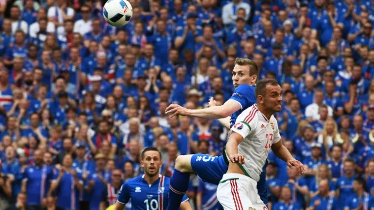 &Scaron;ok za Islanđane, autogolom u 88. minuti poklonili remi Mađarima