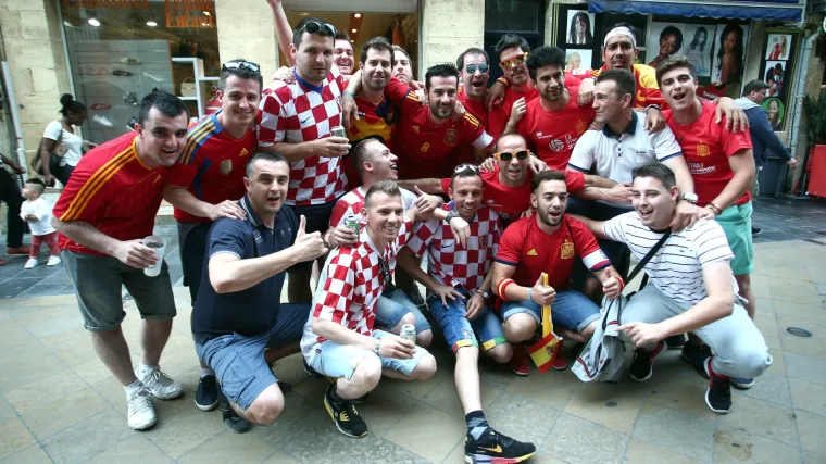 Uoči utakmice sa &Scaron;panjolskom: u Bordeaux naviru 'kockice', stižu hrvatski navijači!