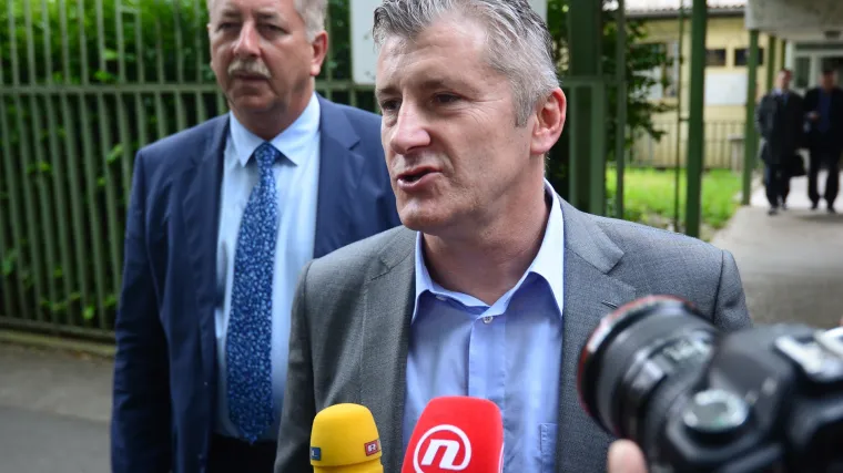 &Scaron;uker: 'Mi nismo Turska ili Če&scaron;ka, nećemo pokloniti loptu &Scaron;panjolcima'