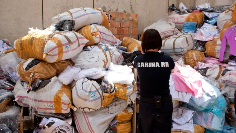 Posljednja Ore&scaron;kovićeva odluka će vas razveseliti: carina besplatno dijeli zapljenjene automobile, nakit, parfeme i pića