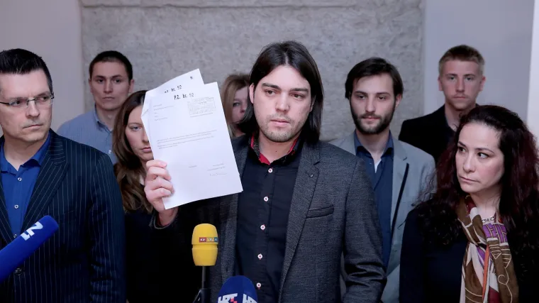 Raskol u Živom zidu: istražili smo tko ima pravo zastupati i predstavljati tu stranku