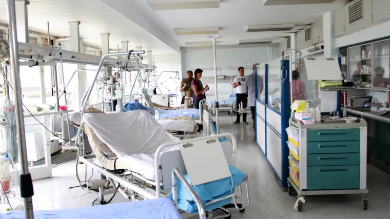 Napao vlastitu majku nožem: žena u ranama zavr&scaron;ila na hitnoj