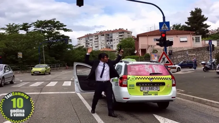 Pomahnitali taksist pištoljem mahao po Rijeci!