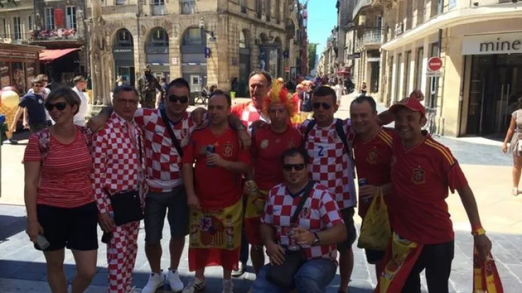 Pogledajte kako se Dubrovčani i &Scaron;panjolci zajedno zabavljaju u Francuskoj