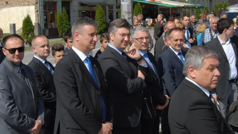 Analitičari zazivaju Plenkovića i Stiera: 'Karamarkova ostavka očekivana, HDZ treba europsku orijentaciju'