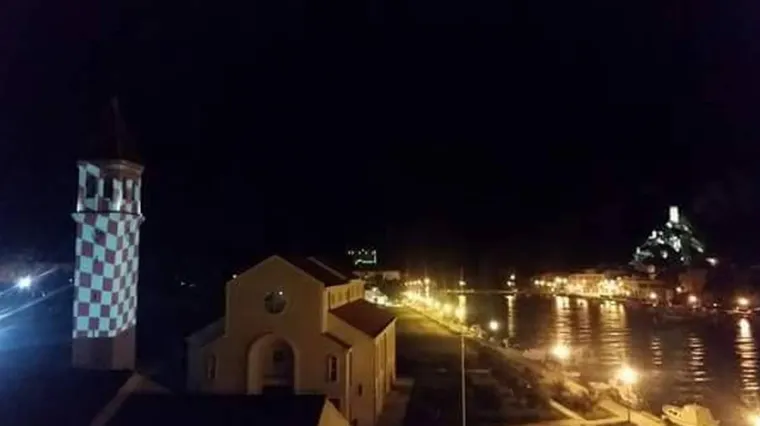 Eiffelov toranj nije bio u kvadratićima, ali zato zvonik Peri&scaron;ićeve crkve jest