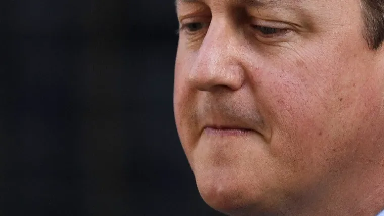 Premijer Cameron u dramatičnom obraćanju podnio ostavku!