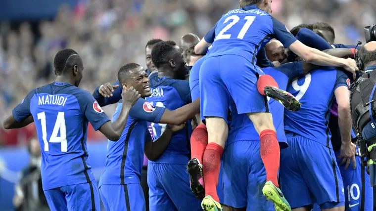 Irci sat vremena držali Francuze u &scaron;ahu, a onda se probudio briljantni Griezmann i osigurao im četvrtfinale