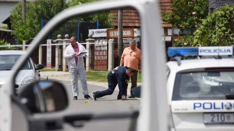 Horor u Međimurju: prometni policajac službenim oružjem pred malim djetetom usmrtio dvije žene!