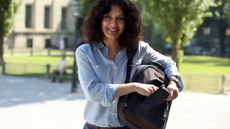 'Pala Vlada, Miro. Pala nada. Nema rada. Standard pada, državu preuzela &scaron;aka jada'