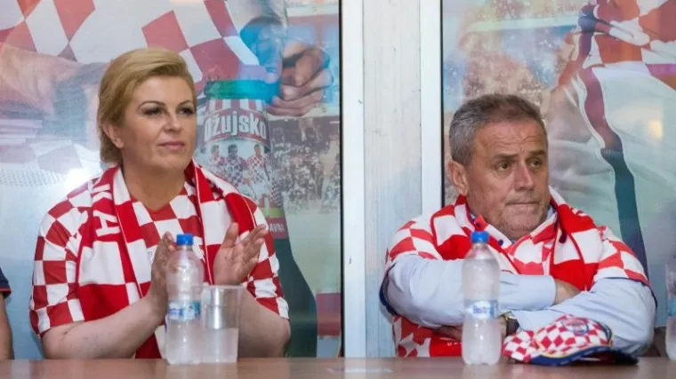 'Znam da boli ovaj poraz, ali glavu gore Vateni!'