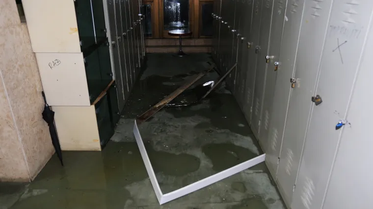 Oluja o&scaron;tetila krovove na bolnici u Osijeku, očekuje se da će &scaron;teta biti milijunska