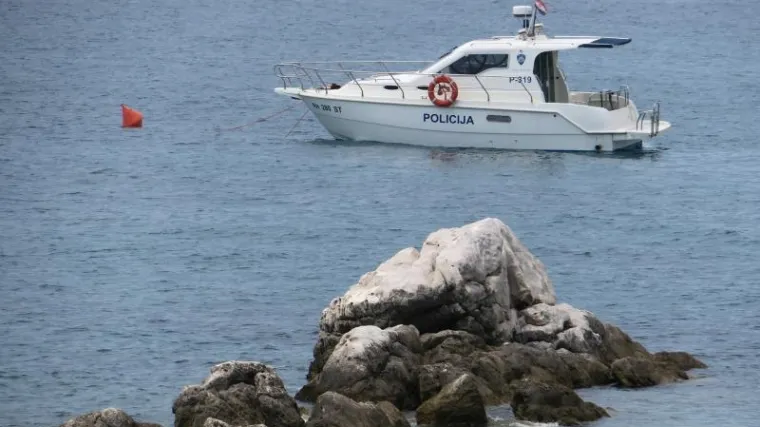 Iz mora izvadili zaostalu bombu te&scaron;ku 250 kilograma!