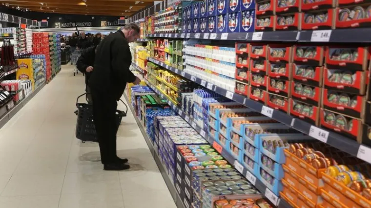 'Gospođa se gurala preko reda, a taksist od 120 kila ju je o&scaron;amario'