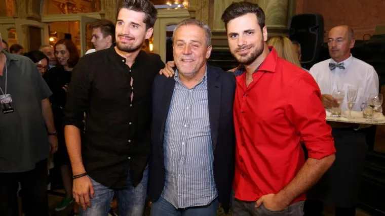 SPEKTAKULARNI KONCERT NA OTVORENOM: Pogledajte kako je izgledao nastup 2 Cellos pred tisućama Zagrepčana