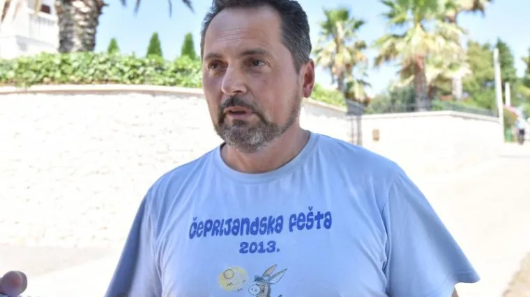 'Suludim činom bačena je mrlja na na&scaron;e mjesto i otok, a Rakitić je usprkos napadu htio ostati...'