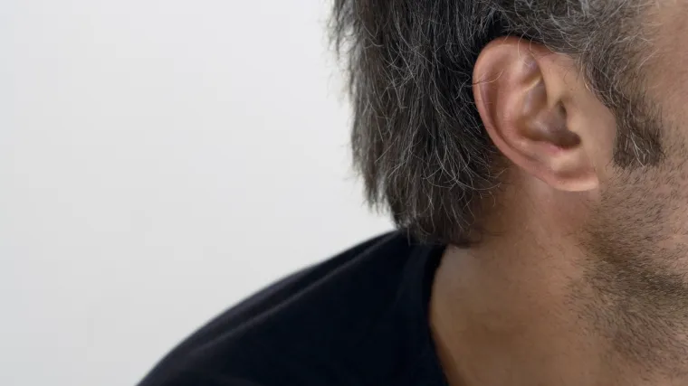 Imate li dlake u u&scaron;ima prijeti vam rizik od srčanog udara