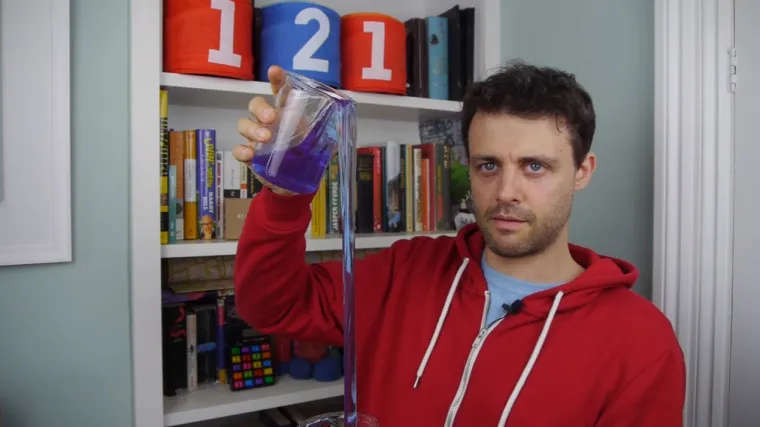 Ova gnjecava tekućina može izliti samu sebe iz čaše