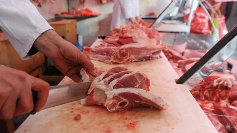 Tajno klali, radili ćevape i prodavali ih ugostiteljima!