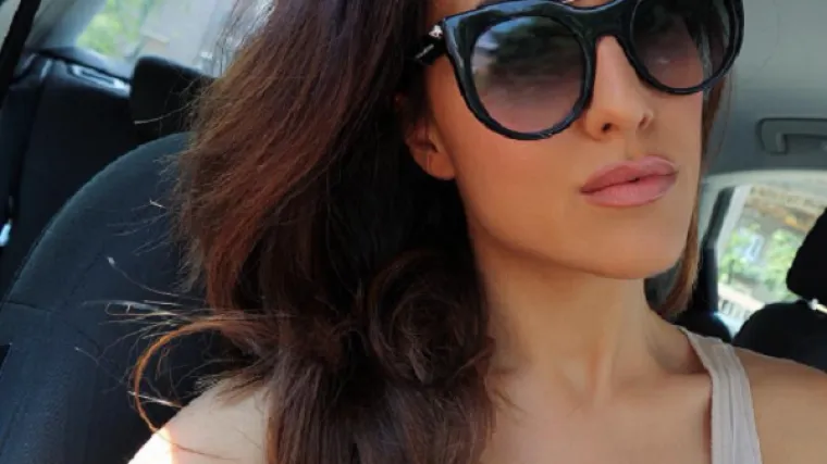 Pjevačica skinula sve sa sebe i pozirala gola