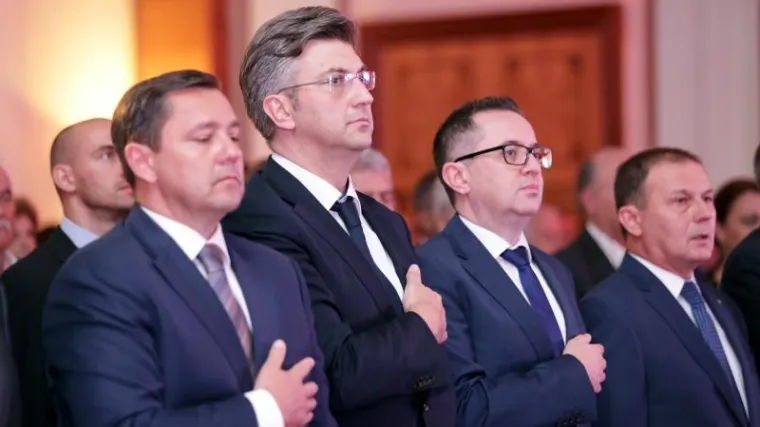 'Želim biti novi &scaron;ef HDZ-a, nije fer &scaron;to su Andreja mediji već proglasili pobjednikom'