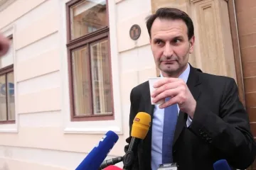 'Želimo da Srbija napreduje'