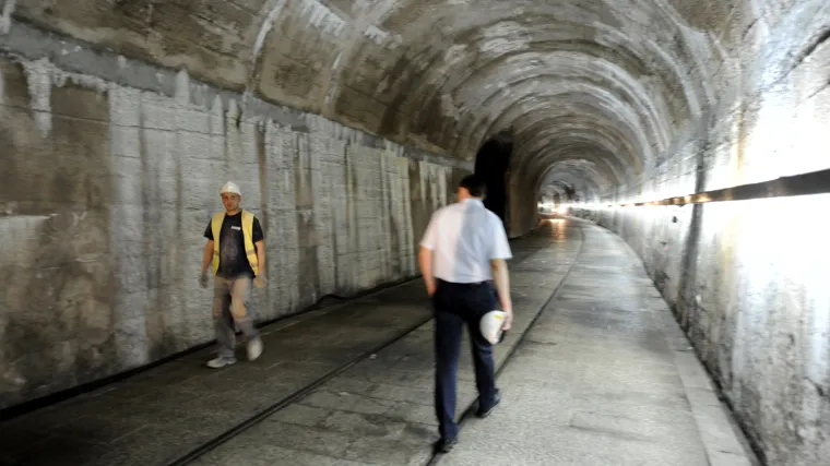 Poplavljena glavna strojarnica u hidroelektrani kod Omi&scaron;a