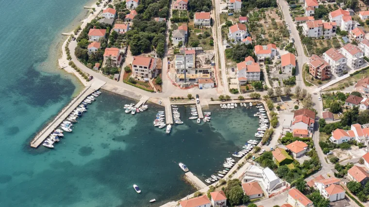 Kakav smje&scaron;taj najče&scaron;će odabiru gosti na hrvatskoj obali i koliko za njega plaćaju?