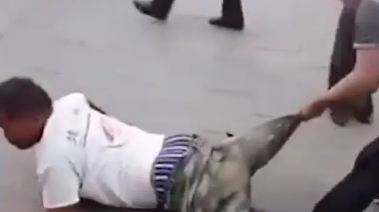 Pogledajte gdje je 'bogalj' sakrio noge: ljutiti mu&scaron;karac raskrinkao prevaranta