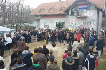 O njima se pričalo i u Saboru i u Uredu predsjednice: istražili smo gdje je danas deložirana obitelj Cvjetković!