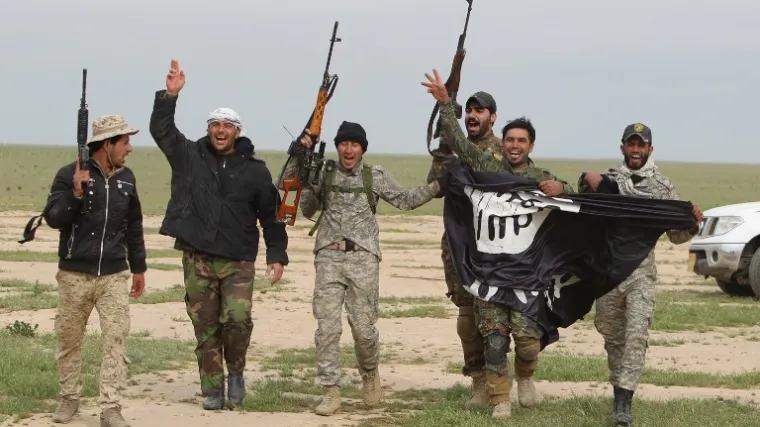 Puhanje balona i potezanje konopa nakon pogubljenja nogometa&scaron;a!