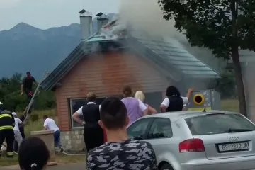 Vatra umalo progutala najpoznatiju pečenjaru na Dalmatini