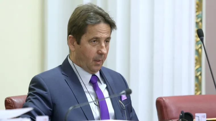 Petrina: 'Prijevoz nafte nesigurnim prugama nanio bi štetu turizmu i ugledu Hrvatske'