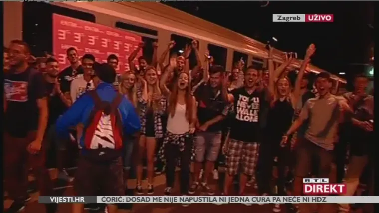 Mala zemlja za veliki party: u četvrtak navečer se partijalo na glavnom kolodvoru u Zagrebu