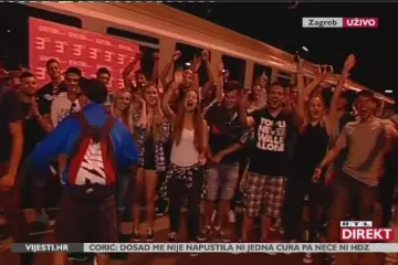 Mala zemlja za veliki party: u četvrtak navečer se partijalo na glavnom kolodvoru u Zagrebu