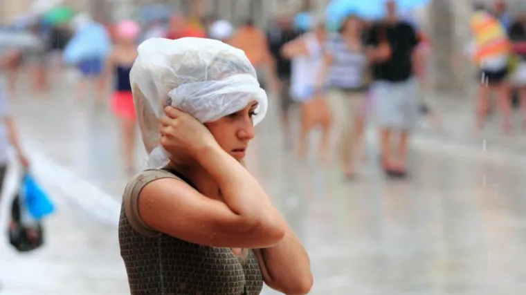 Promjena vremena je stigla: očekuje nas povremena ki&scaron;a, grmljavina i pljusak, temperatura do 26 stupnjeva