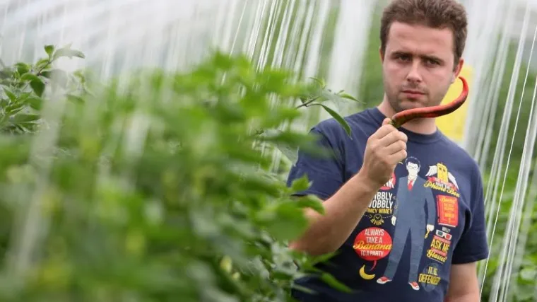 Posadio par ljutih papričica kao hobi, a iz njih izniknula bogata zarada