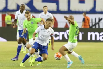 OSJETITE DAŠAK ATMOSFERE S POLJUDA: Ovako je izgledala Hajdukova bitka s Rumunjima