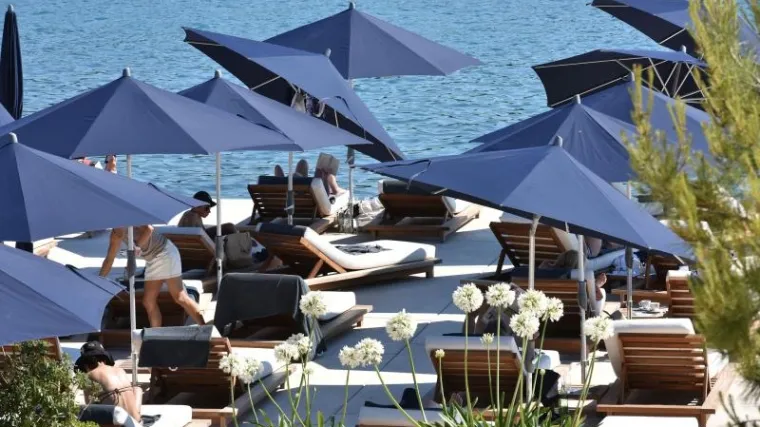 Ljutiti kupači tvrde da se Hemingway nezakonito širi