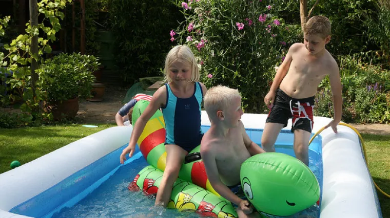 Mijenjate li im često vodu? Evo na &scaron;to jo&scaron; morate paziti kada su u pitanju dječji bazeni