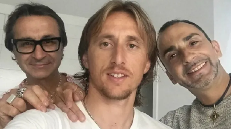 Luka Modrić se vratio u Madrid i odmah pohitao frizeru