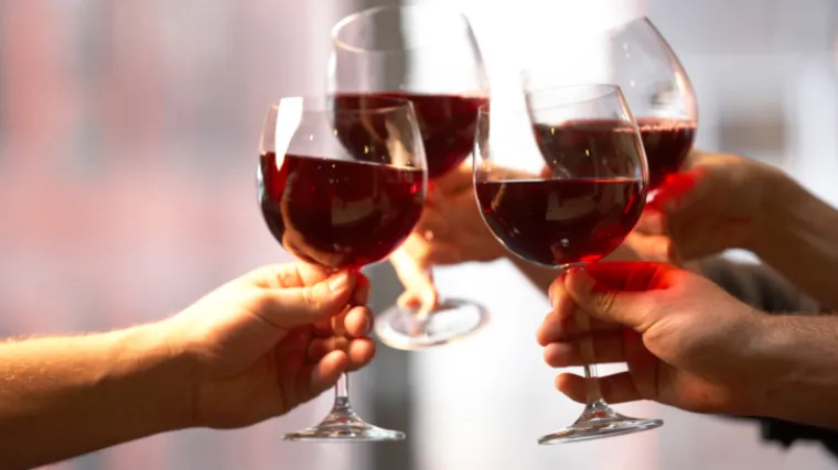 Riskiramo život: Alkohol je, čak i u malim količinama, mnogo smrtonosniji nego &scaron;to smo dosad mislili