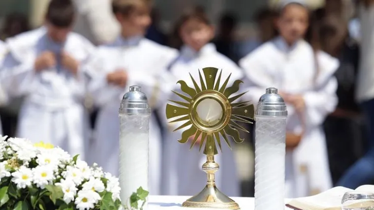 Toliko je Hrvata već odselilo u Irsku da im crkva &scaron;alje svećenika