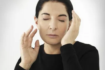 Marina Abramović: 'Pobacila sam tri puta jer djeca samo odmažu ženama u umjetnosti'