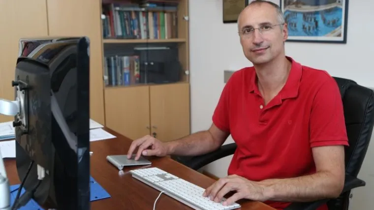 'Profesore, ja Vam se ovim putem jednostavno imam želju zahvaliti...'