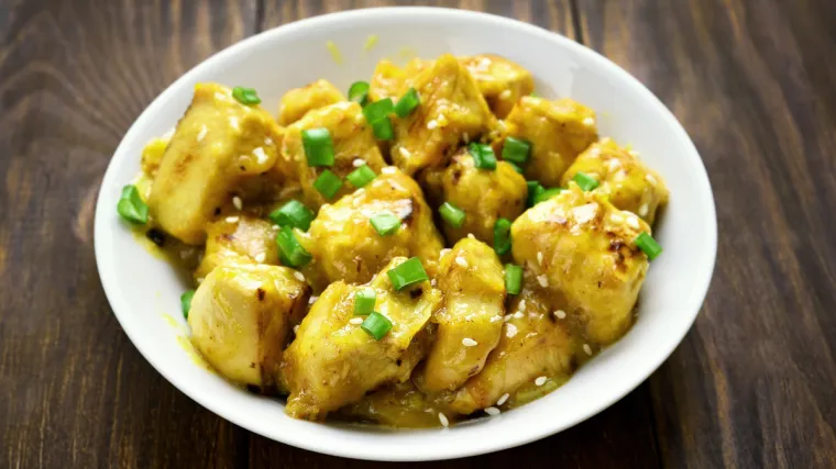 Brzinski ručak: Pileći file u umaku od jogurta, senfa i pikantnih začina