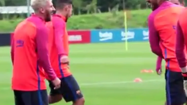Messi se poigrao sa suigračima, Suareza dva puta uni&scaron;tio