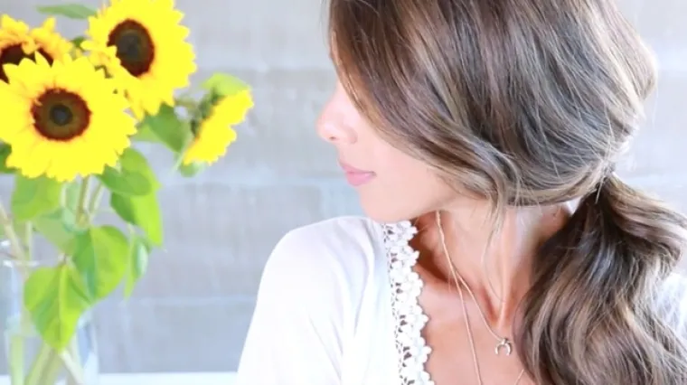 Brzo i lako: Tri jednostavne frizure za različite tipove kose