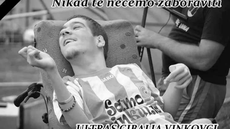 U 19. godini preminuo najveći i najvjerniji navijač vinkovačke Cibalije
