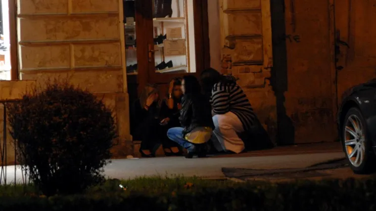 Mladi u Hrvatskoj se ubijaju u alkoholu, mlate roditelje, bake i djedove